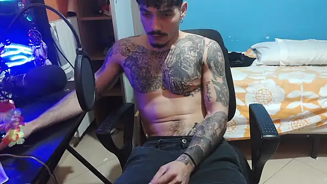 Badboyi1997 online show from 10-04-25, 12:41