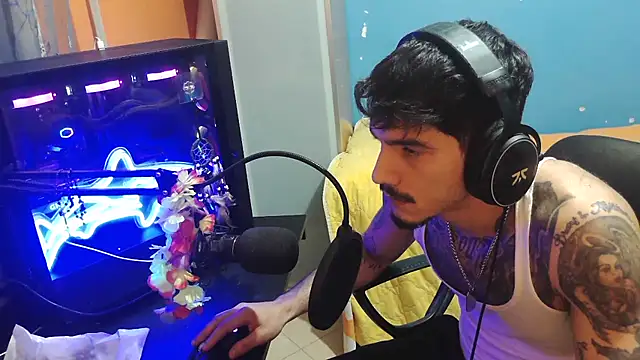 Badboyi1997 online show from 10-25-25, 07:41