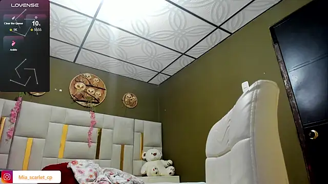 Mia scarlet69 online show from 04-06-26, 12:17