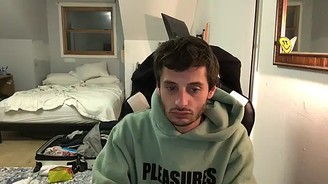 Snapshot of Dylansd chatting on 12-12-24, 04:48 Dylansd online show from 12-12-24, 04:48