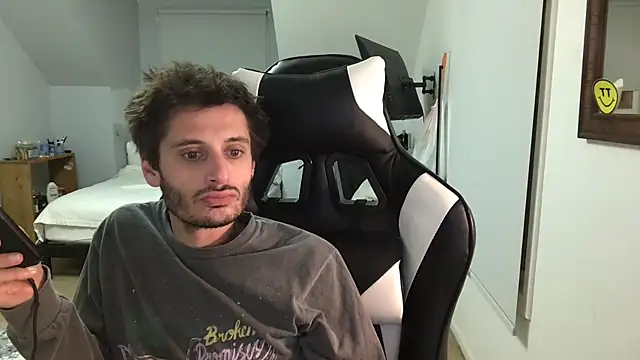 Snapshot of Dylansd chatting on 12-15-24, 10:15 Dylansd online show from 12-15-24, 10:15