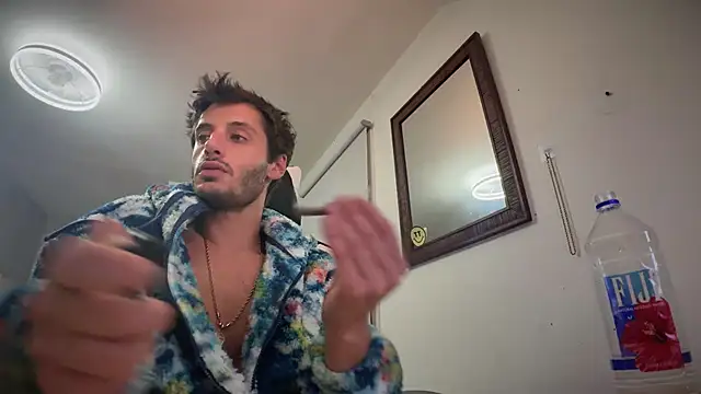 Snapshot of Dylansd chatting on 12-16-24, 04:55 Dylansd online show from 12-16-24, 04:55