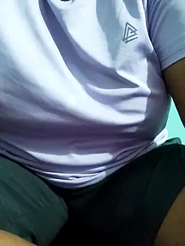 Snapshot of Rani_devi88 chatting on 02-21-25, 11:01 Rani devi88 online show from 02-21-25, 11:01