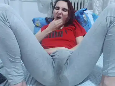 pussywetsquirty online show from 12-16-24, 07:15