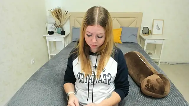 BettyBloom69 online show from 09-10-25, 04:45