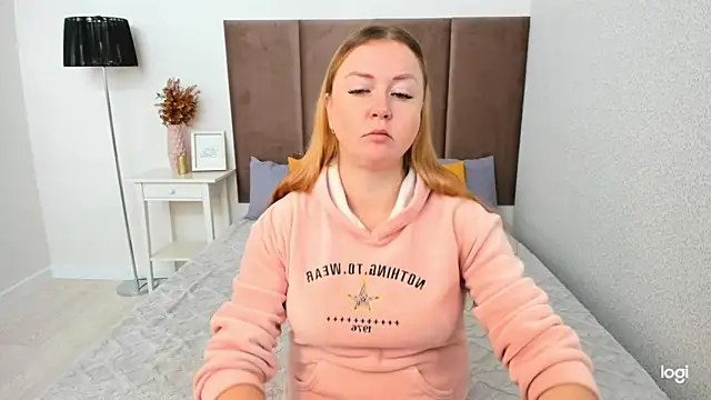 BettyBloom69 online show from 09-30-25, 04:39