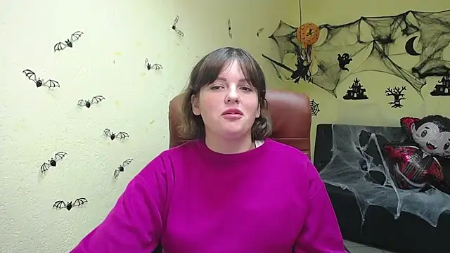 StaceyLex online show from 10-18-25, 05:32