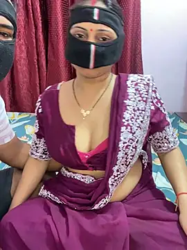 Snapshot of mickey_love chatting on 03-06-25, 06:52 mickey love online show from 03-06-25, 06:52