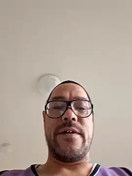 Snapshot of mileflav0r chatting on 02-02-26, 08:24 mileflav0r online show from 02-02-26, 08:24