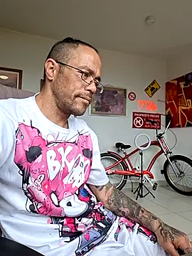 mileflav0r online show from 05-17-26, 08:23