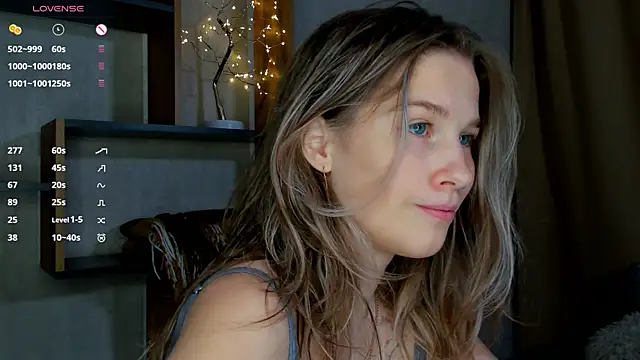 LinaCristonsen online show from 12-04-24, 04:38