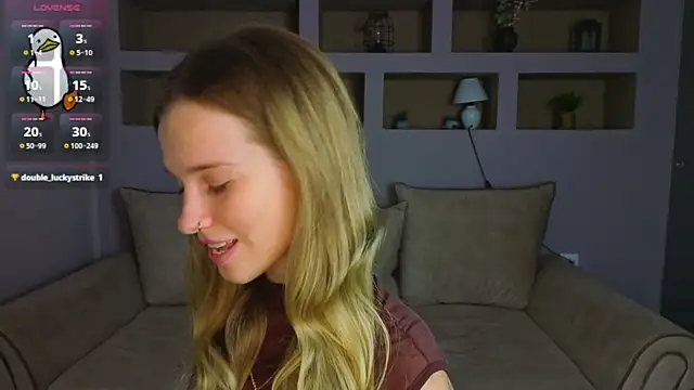 LinaCristonsen online show from 10-05-25, 03:10