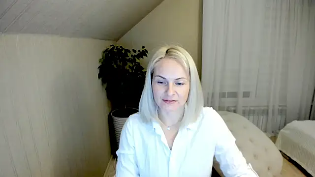 Snapshot of Alicee_Gracee chatting on 12-07-24, 08:05 Alicee Gracee online show from 12-07-24, 08:05