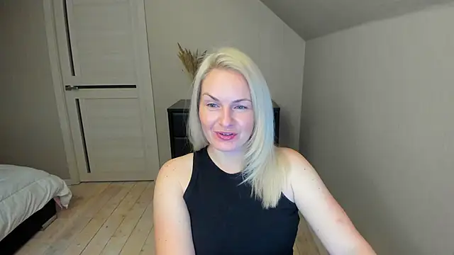 Snapshot of Alicee_Gracee chatting on 10-11-25, 07:23 Alicee Gracee online show from 10-11-25, 07:23