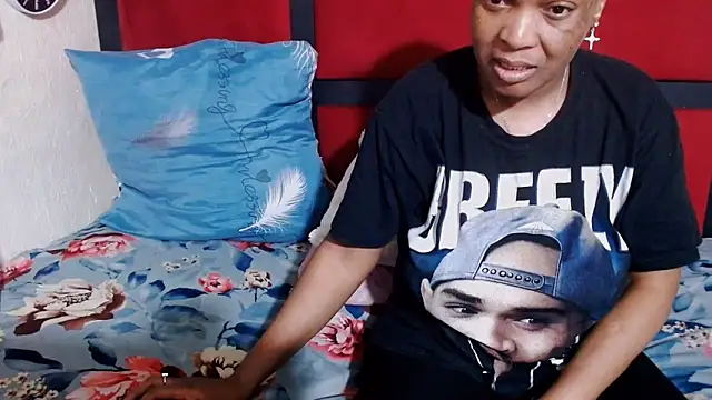 MaximTease24 online show from 06-15-26, 04:20