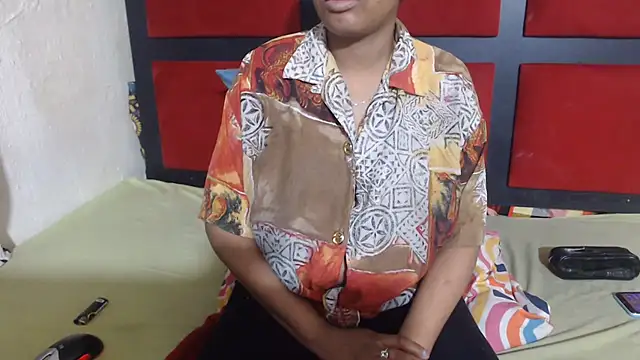 MaximTease24 online show from 07-15-26, 06:13