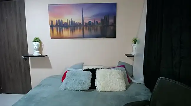 Snapshot of cristal-evanns chatting on 12-20-24, 02:08 cristal-evanns online show from 12-20-24, 02:08