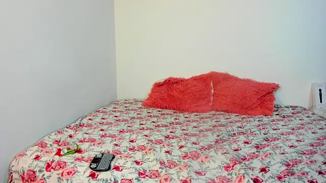 cristal-evanns online show from 07-27-26, 06:37