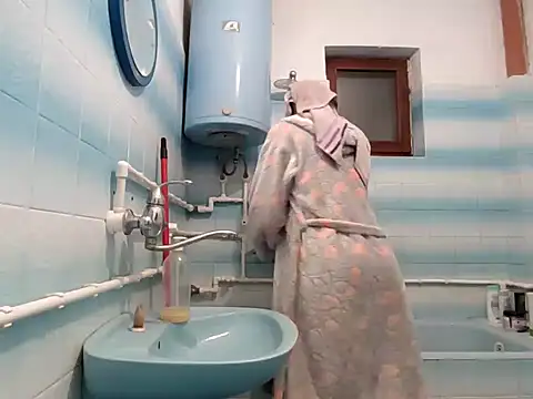 beaverwoman online show from 01-14-25, 04:18