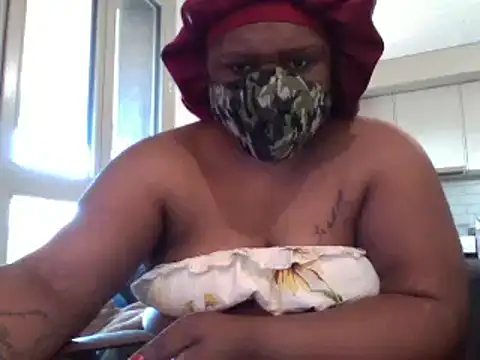 Snapshot of bonbonaumiel chatting on 01-03-25, 09:36 bonbonaumiel online show from 01-03-25, 09:36