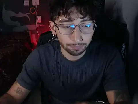 Dereck Dickson online show from 10-30-25, 04:58