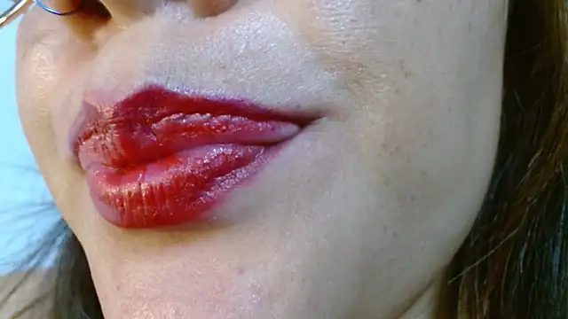 Snapshot of miss_evoleth2 chatting on 11-14-25, 07:01 miss evoleth2 online show from 11-14-25, 07:01