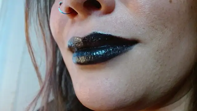 Snapshot of miss_evoleth2 chatting on 12-13-25, 07:53 miss evoleth2 online show from 12-13-25, 07:53