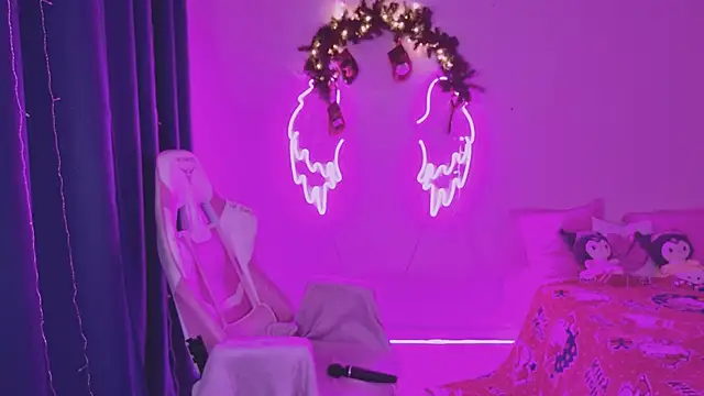 Snapshot of tikkisa chatting on 01-14-25, 07:53 tikkisa online show from 01-14-25, 07:53