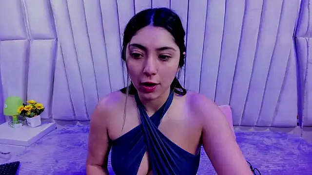 Lucy Anall  online show from 11-04-25, 09:25