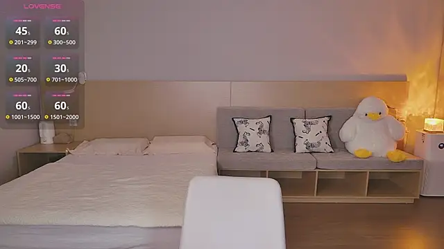 Lucky-baby online show from 10-02-25, 01:29