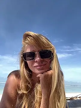 -OliWow- online show from 05-23-26, 02:06