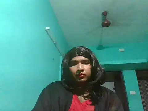 Snapshot of Clairdr chatting on 10-24-25, 05:20 Clairdr online show from 10-24-25, 05:20