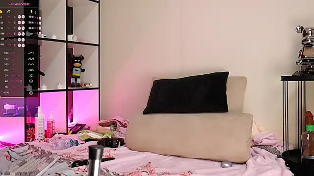 viamoon online show from 01-18-26, 03:54