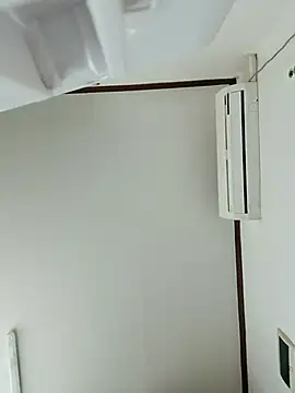 hello098712 online show from 04-28-26, 02:22