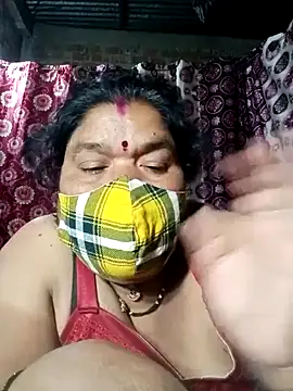 Snapshot of Hot_Falguni chatting on 02-14-25, 01:23 Hot Falguni online show from 02-14-25, 01:23