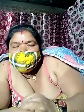 Snapshot of Hot_Falguni chatting on 02-15-25, 01:42 Hot Falguni online show from 02-15-25, 01:42