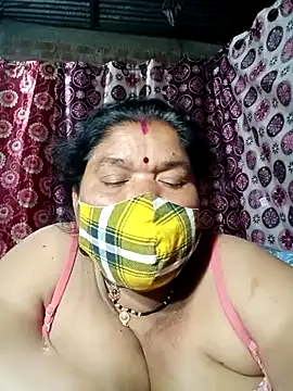 Snapshot of Hot_Falguni chatting on 02-15-25, 04:34 Hot Falguni online show from 02-15-25, 04:34