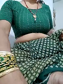 Snapshot of Hot_Falguni chatting on 09-12-25, 06:24 Hot Falguni online show from 09-12-25, 06:24