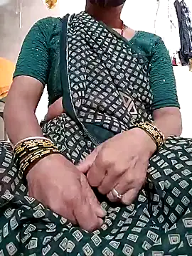 Snapshot of Hot_Falguni chatting on 09-14-25, 03:38 Hot Falguni online show from 09-14-25, 03:38