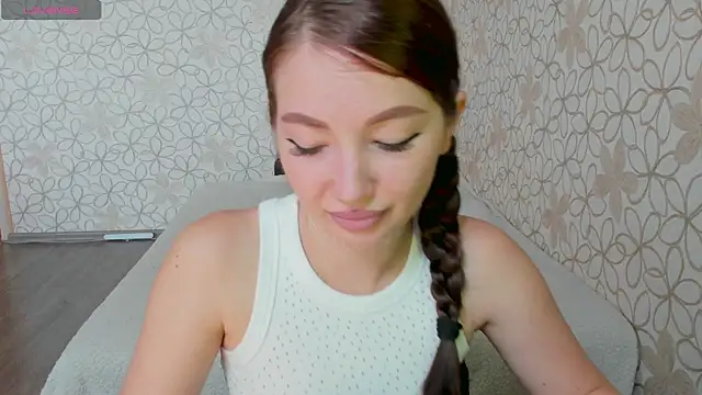 Snapshot of Lissa_Cristal chatting on 07-19-26, 07:34 Lissa Cristal online show from 07-19-26, 07:34