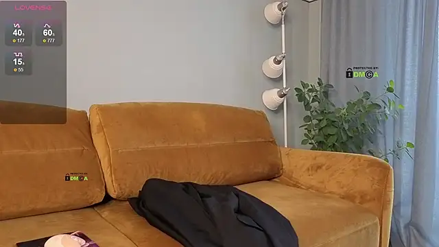 Snapshot of Your_dream_Alice chatting on 03-06-25, 06:19 Your dream Alice online show from 03-06-25, 06:19