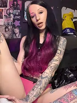 MissMidnightUK online show from 03-19-26, 11:53