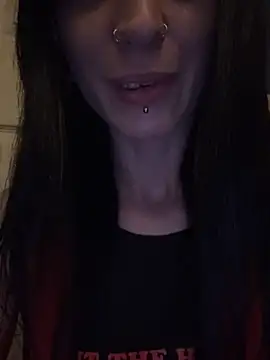 MissMidnightUK online show from 05-15-26, 11:56