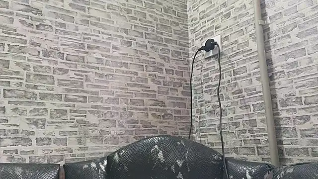 Snapshot of EdithManning chatting on 01-18-25, 07:28 EdithManning online show from 01-18-25, 07:28