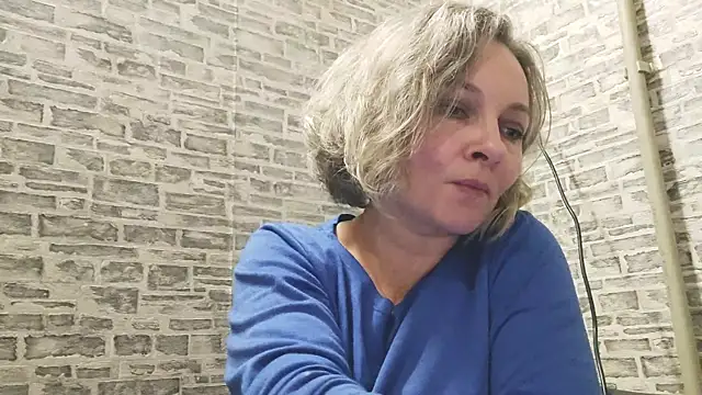 Snapshot of EdithManning chatting on 01-24-25, 06:35 EdithManning online show from 01-24-25, 06:35