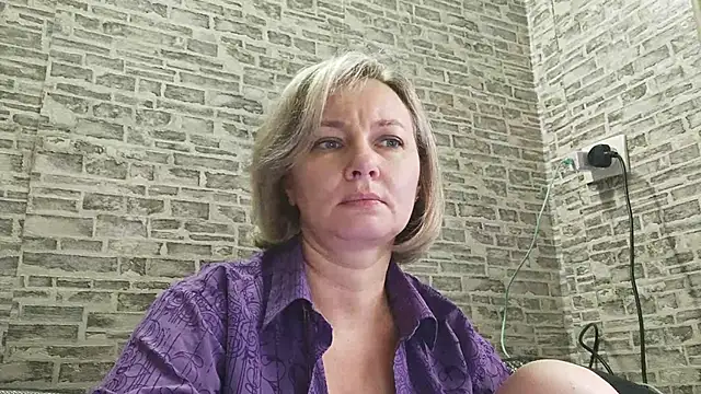 Snapshot of EdithManning chatting on 02-01-25, 10:48 EdithManning online show from 02-01-25, 10:48