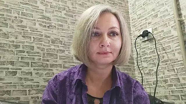 Snapshot of EdithManning chatting on 02-03-25, 06:34 EdithManning online show from 02-03-25, 06:34