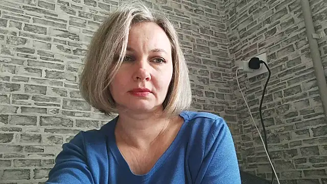 Snapshot of EdithManning chatting on 02-11-25, 06:19 EdithManning online show from 02-11-25, 06:19