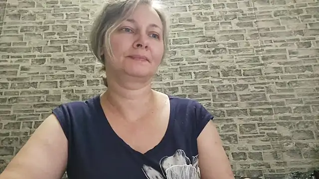 Snapshot of EdithManning chatting on 01-06-26, 06:50 EdithManning online show from 01-06-26, 06:50