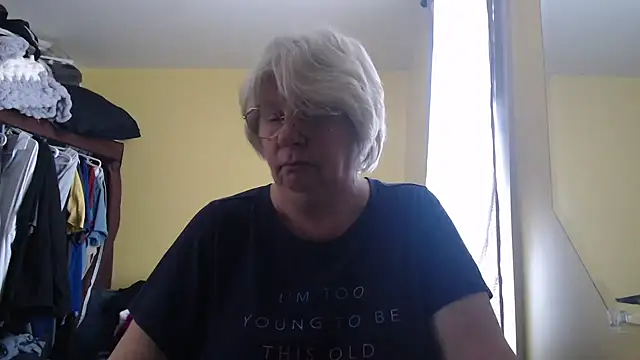 Snapshot of canadiancougar1965 chatting on 03-17-26, 05:49 canadiancougar1965 online show from 03-17-26, 05:49